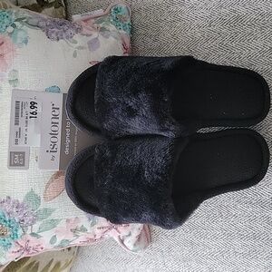 Isotoner slippers